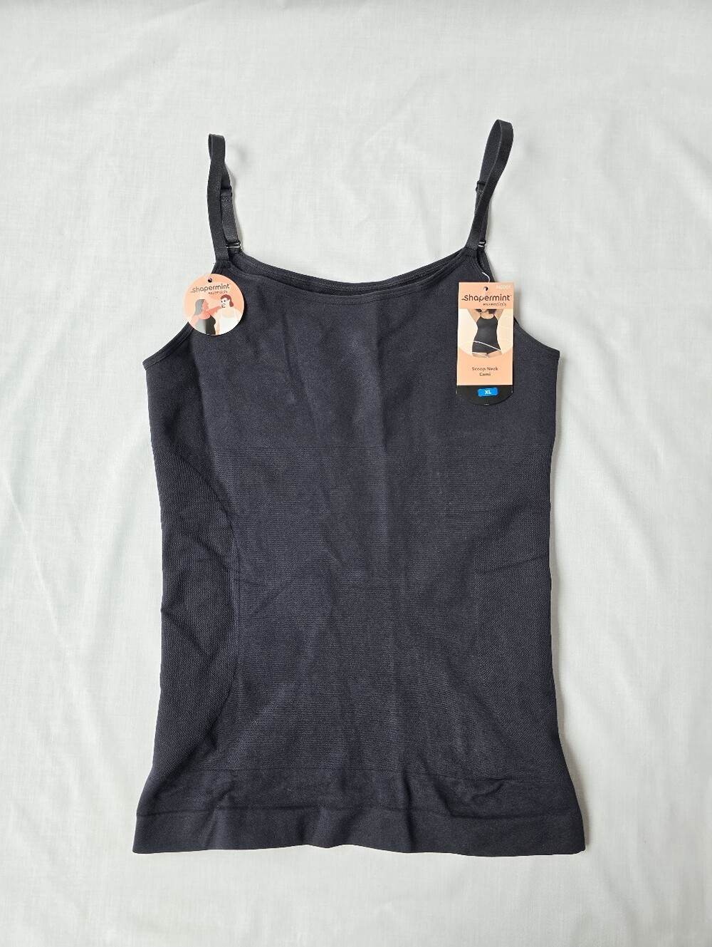 Shapermint▪️Essentials All Day Everyday Scoop Neck Camisole w/ Adjustable Straps - Picture 2 of 12
